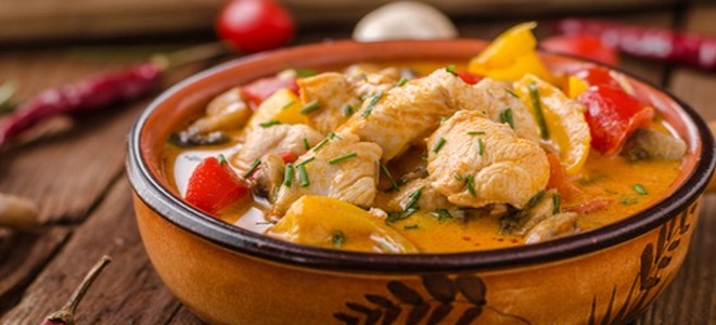 курица в банке в духовке с овощами