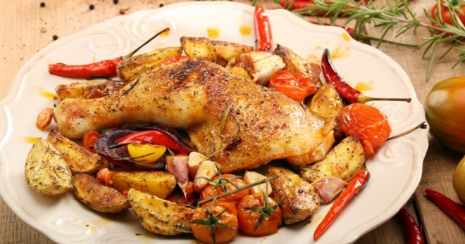 Курица с овощами в духовке - вкусные рецепты блюда для праздника и на каждый день!